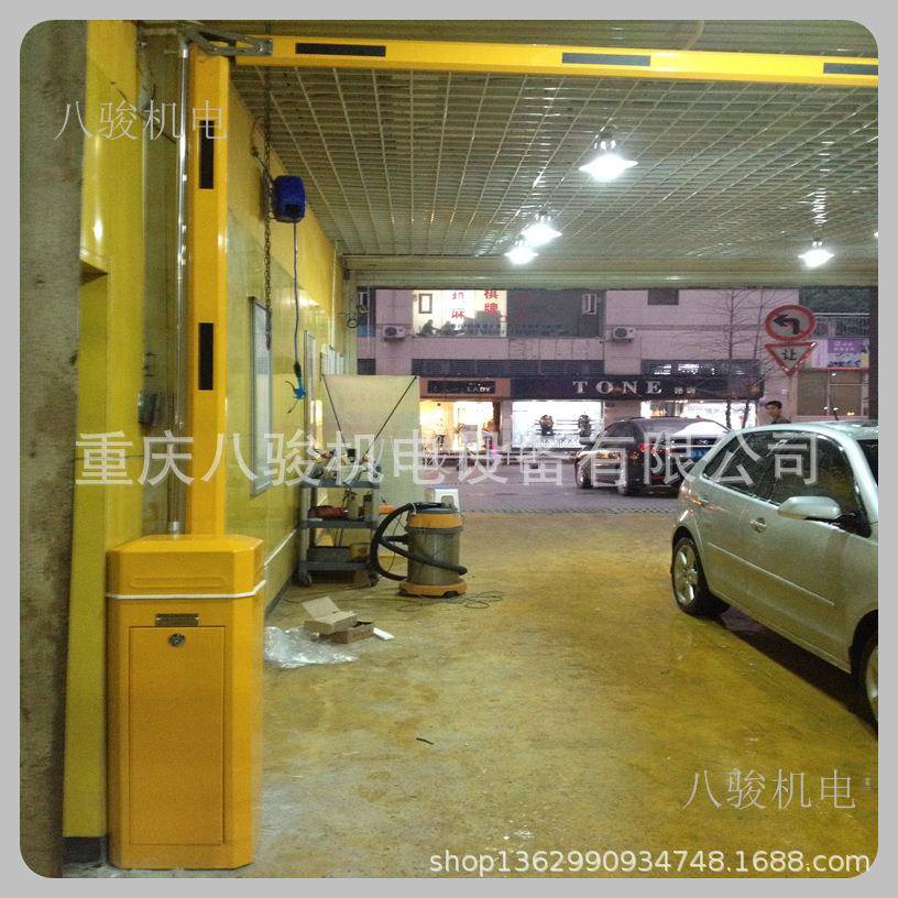 重庆道闸杆曲臂90度曲臂杆180度曲臂杆各式曲臂道闸杆