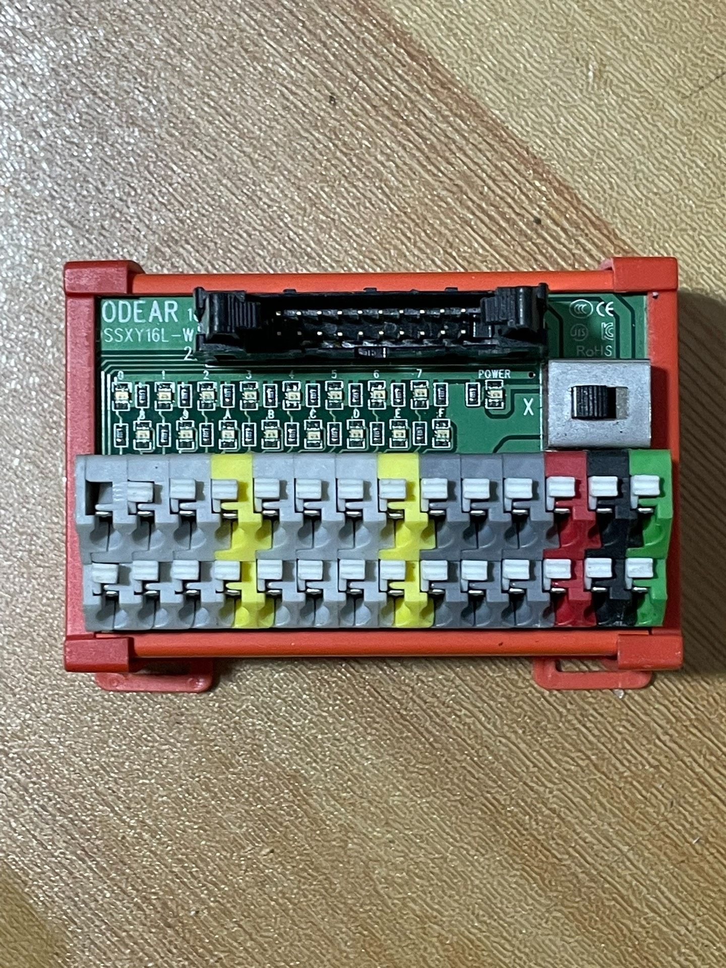 台湾ODEAR欧迪尔接线模块 DSSXY16L-W 实物拍摄