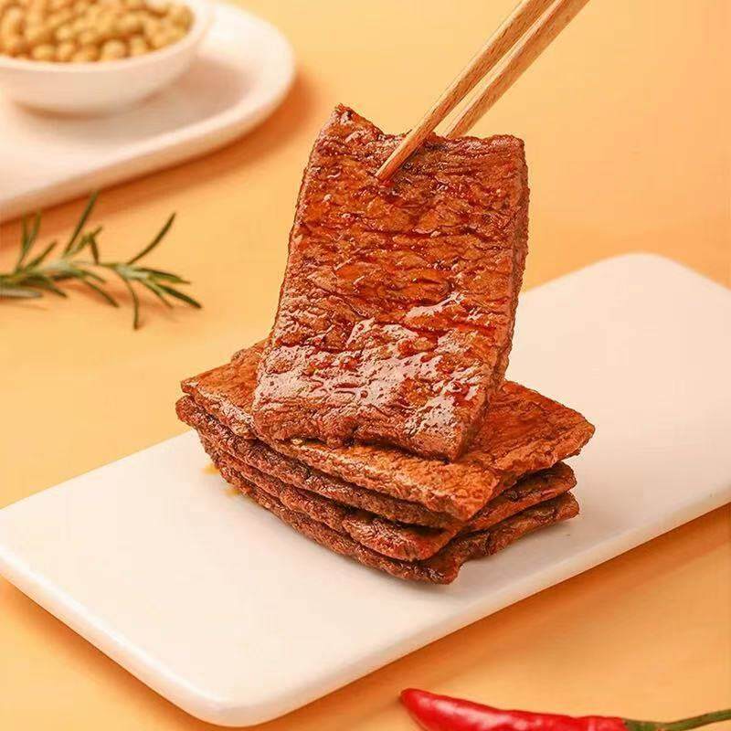 现货金仔烤素牛排干豆腐小包即食手撕素肉宿舍剧休闲小吃满足渴望