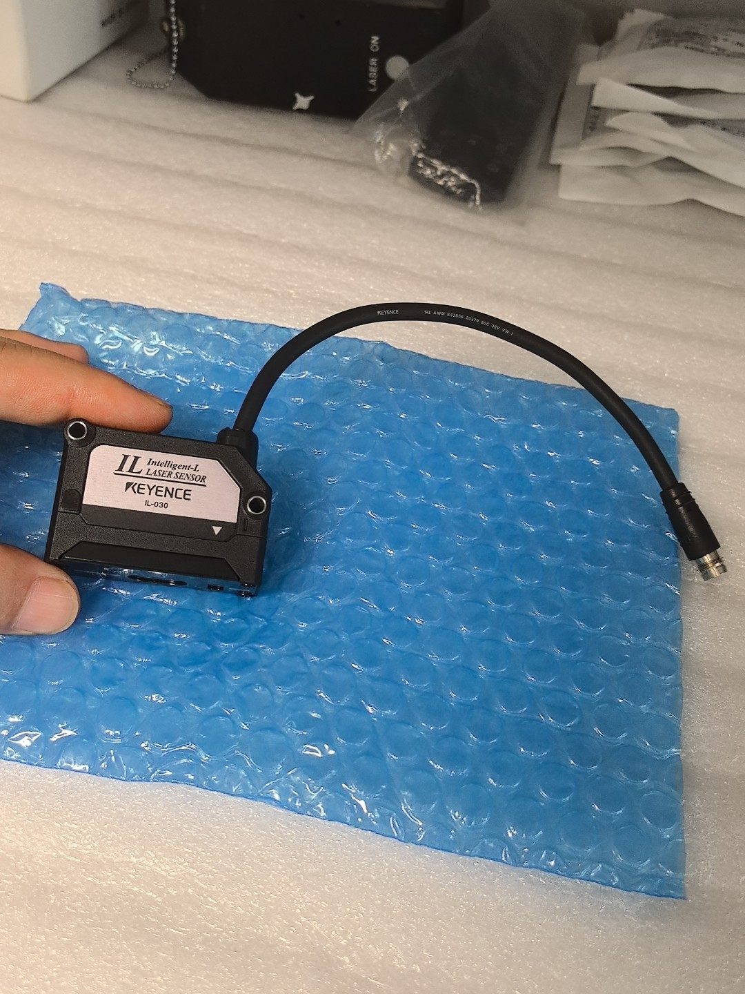 IL-030基恩士KEYENCE 激光传感器 IL-030