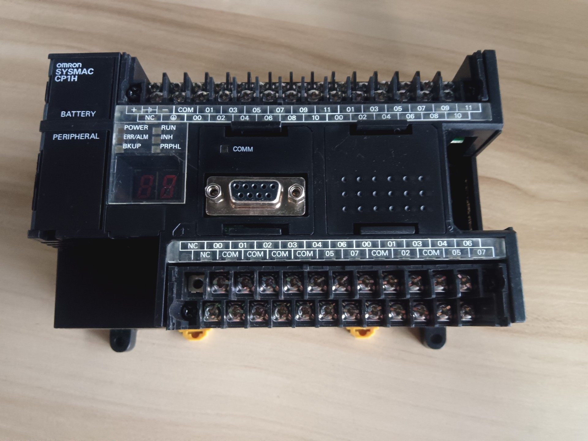 CP1H-X40DT-D，实物图包好，无破损，欧姆龙正品拆机