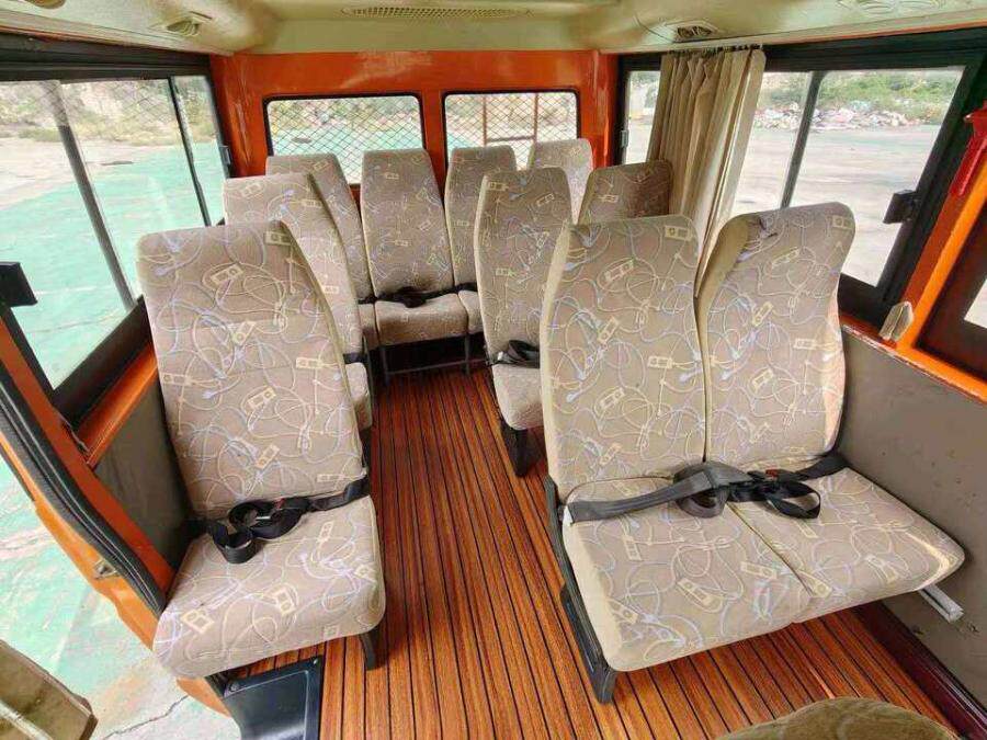 3月23日重庆市14年上牌依维柯宝迪工程作业车3.0T柴油网络拍卖公告