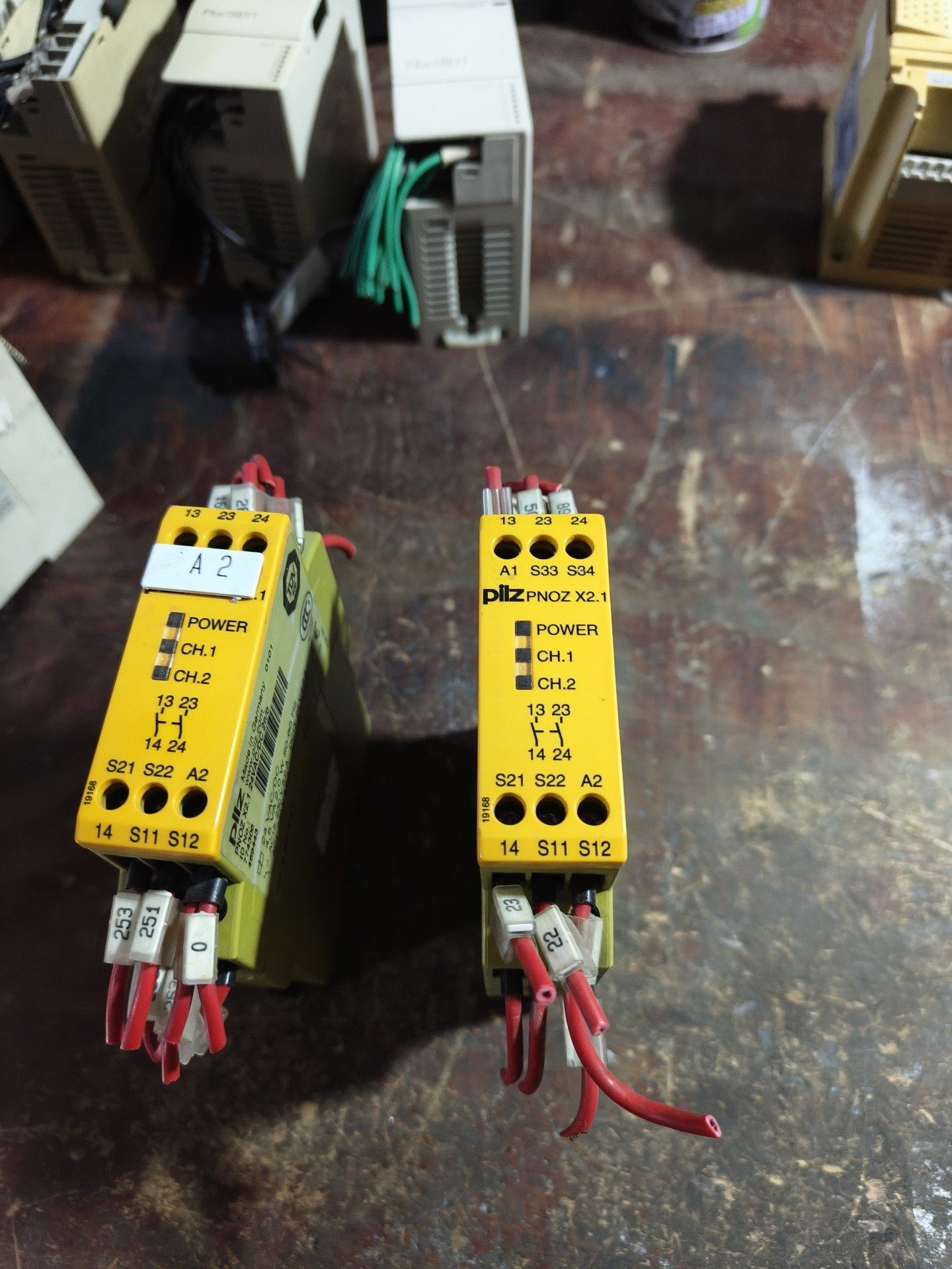 皮尔兹PILZ安全继电器PNOZ X2.1，型号774306