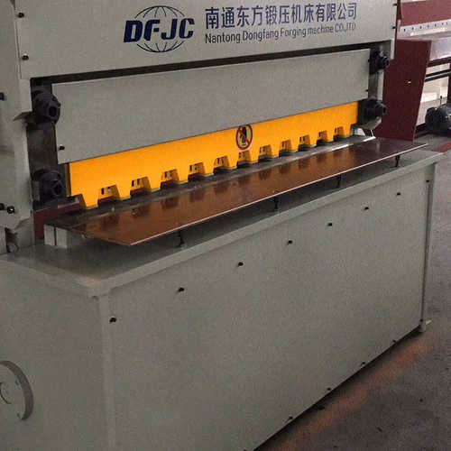 精密厂家 制  板机定产销东方机床气动剪支持高速 售板机生剪