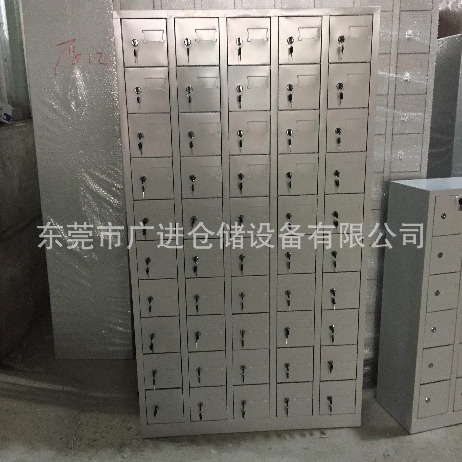 东莞厂家供应50门100门手机柜 员工手机储存柜保管柜现货