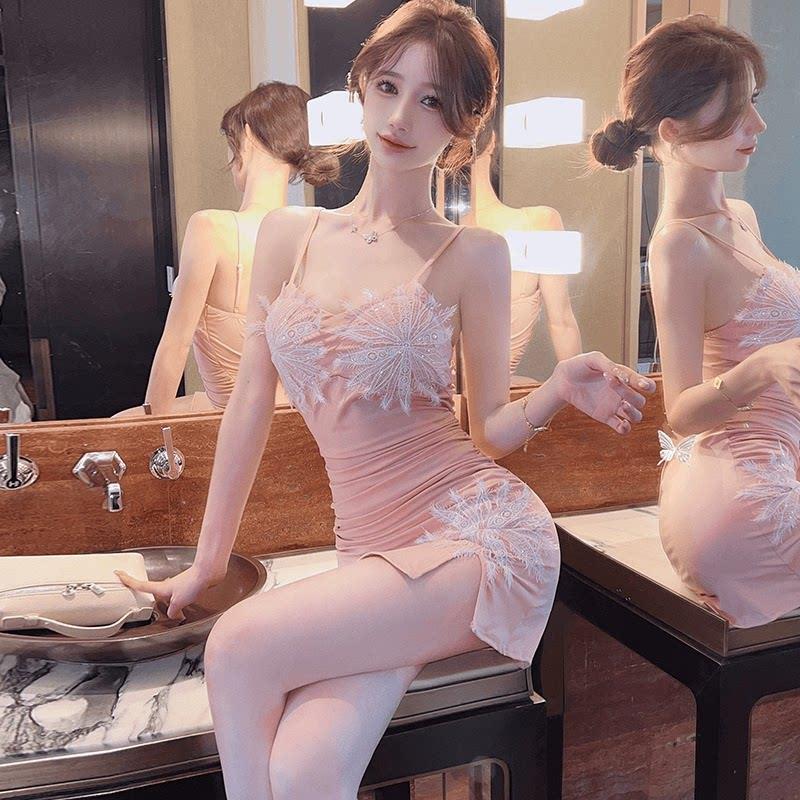 性感吊带纯欲辣妹露背连衣裙气质显瘦紧身短裙夜店女装上班工作服