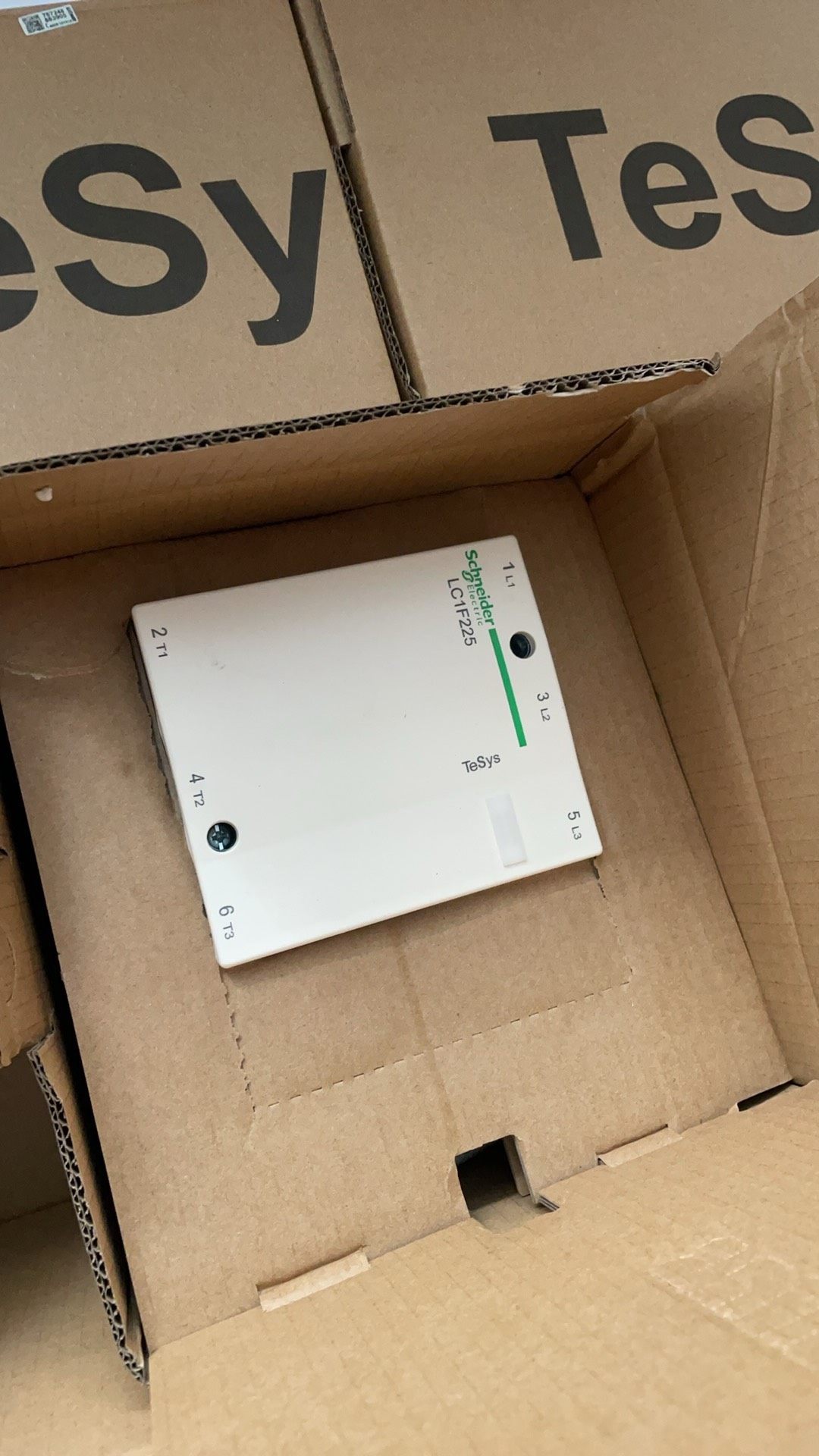 LC1F225全新未使用现货供应LC1F225M7 LC1F