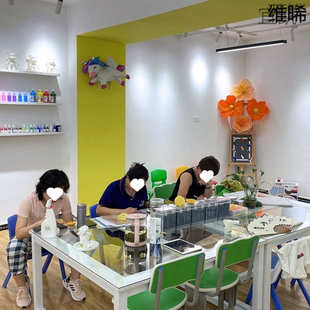 QP8幼儿美术桌儿童绘画桌手工桌中小学生课桌椅少儿美术画室桌子