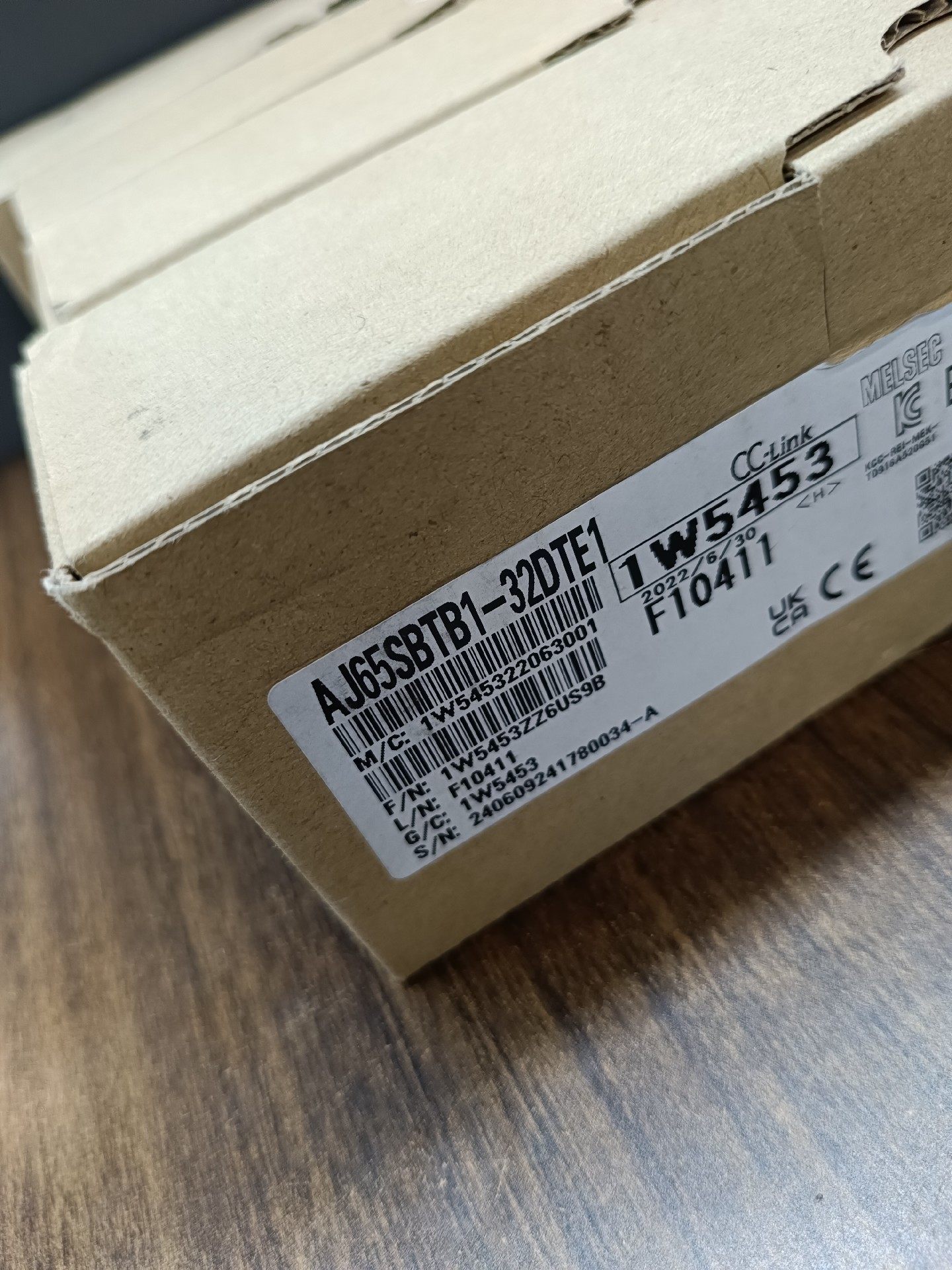 AJ65SBTB1-32DTE1三菱全新原装，三菱端子全新现