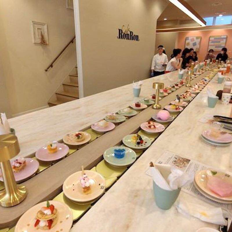 回转甜品展示台旋转餐台寿司餐台甜品传送设备全套动态展示