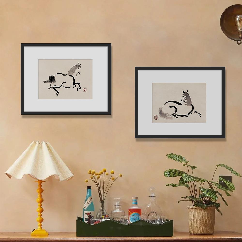 现代简约风黑白水墨新中式马图案装饰画小众民宿中古组合挂画壁画