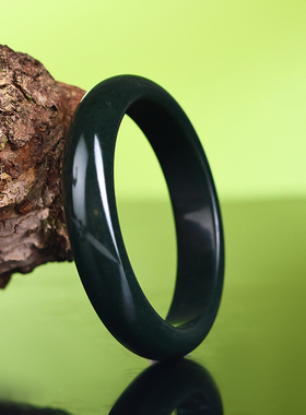 大漏！天然和田玉塔青细料手镯圈口61mm 58.33克 拍卖