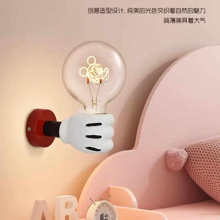 卡通简约壁灯卧室米奇手持墙灯ins儿童房个性创意床头小夜灯装饰