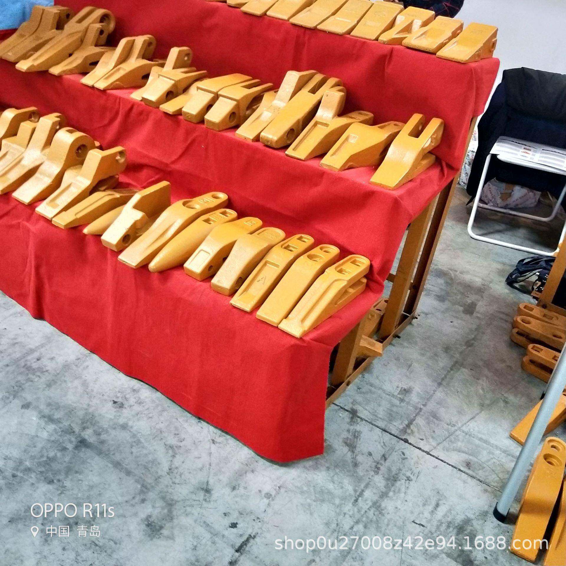 装载机铲车配件龙工ZL30 50 装载机焊齿 单面斗齿 边齿 中齿 斗齿