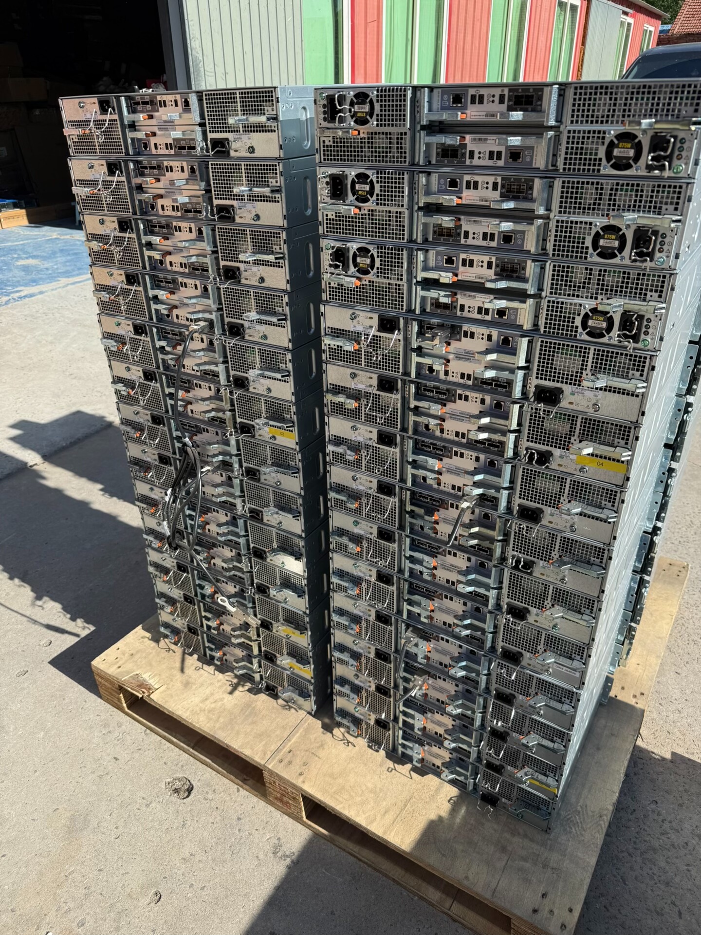 原装 EMC 6G SAS LCC 303-104-000E