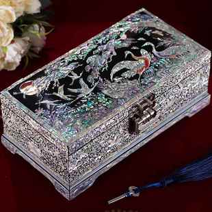 高档螺钿首饰盒结婚新礼奢华创新物木档质高档项链收纳中盒式高珠