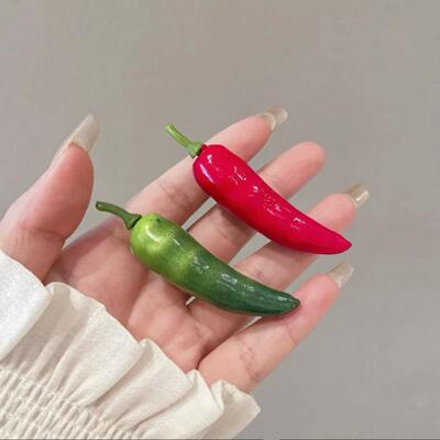 Simulated small chili hair clip, cute and fun for children,