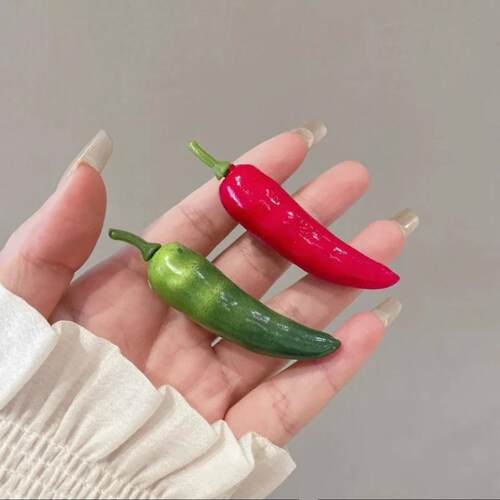 Simulated small chili hair clip, cute and fun for children,