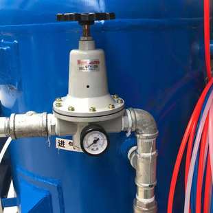 现货供应小型高压喷砂机 高压除锈喷砂罐 干湿两用移动喷砂机