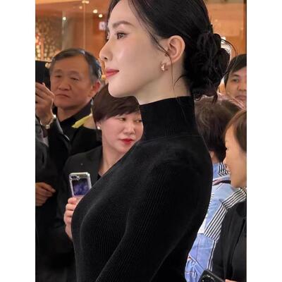 高刘诗诗秋冬同黑底女式无款缝100纯毛半WRI领羊绒紧羊身衫