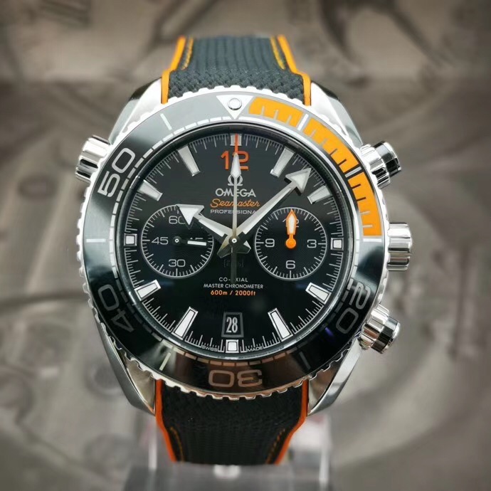 [9.8新]欧米茄215.32.46.51.01.001自动机械男士手表二手正品