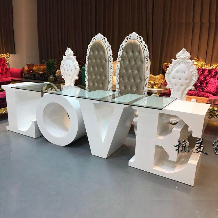 厂家直销婚礼策划LOVE桌 玻璃钢LOVE桌子 婚庆钢化玻璃LOVE形象桌