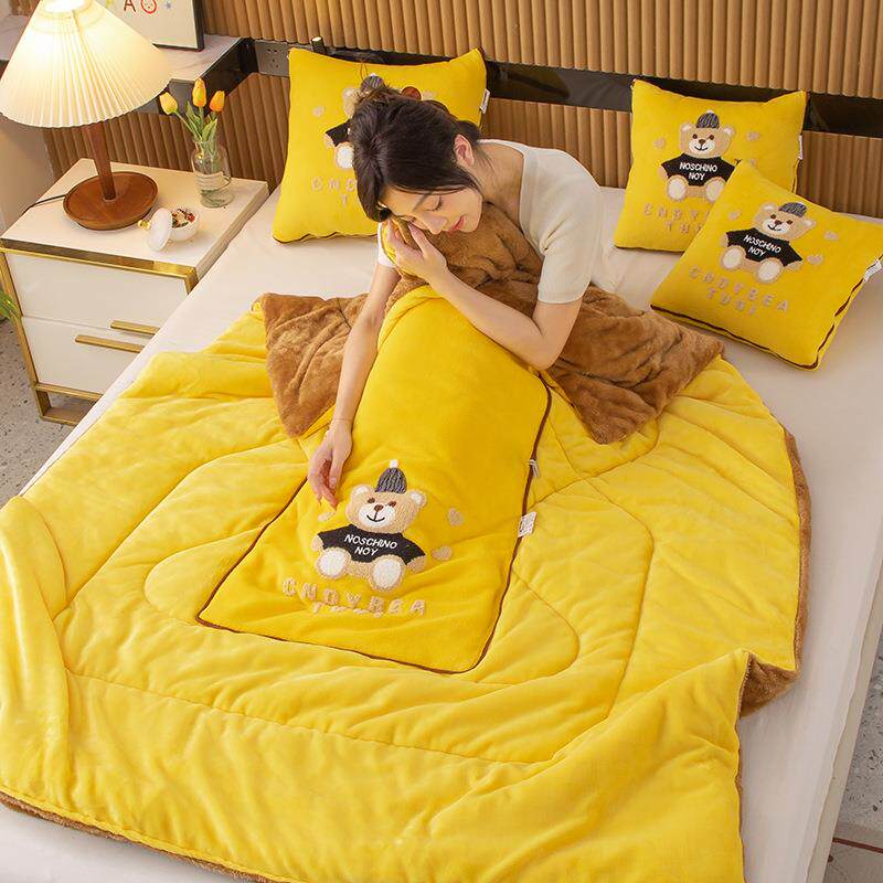 加子厚M-20810多功能抱车枕被子两用牛绒奶毯靠垫靠枕头被折叠汽