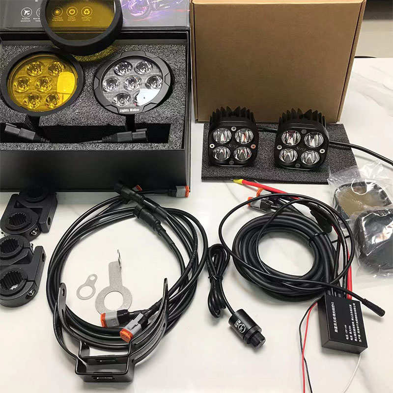 GR同款摩托车射灯4+7珠一拖四同时关闭开启新增加喇叭联动超车灯