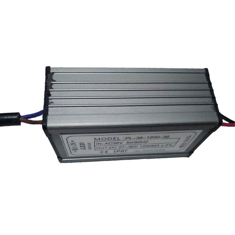 4并10串40W 1.2A 太阳能 投光灯调光 输入dc12v升压 led驱动电源