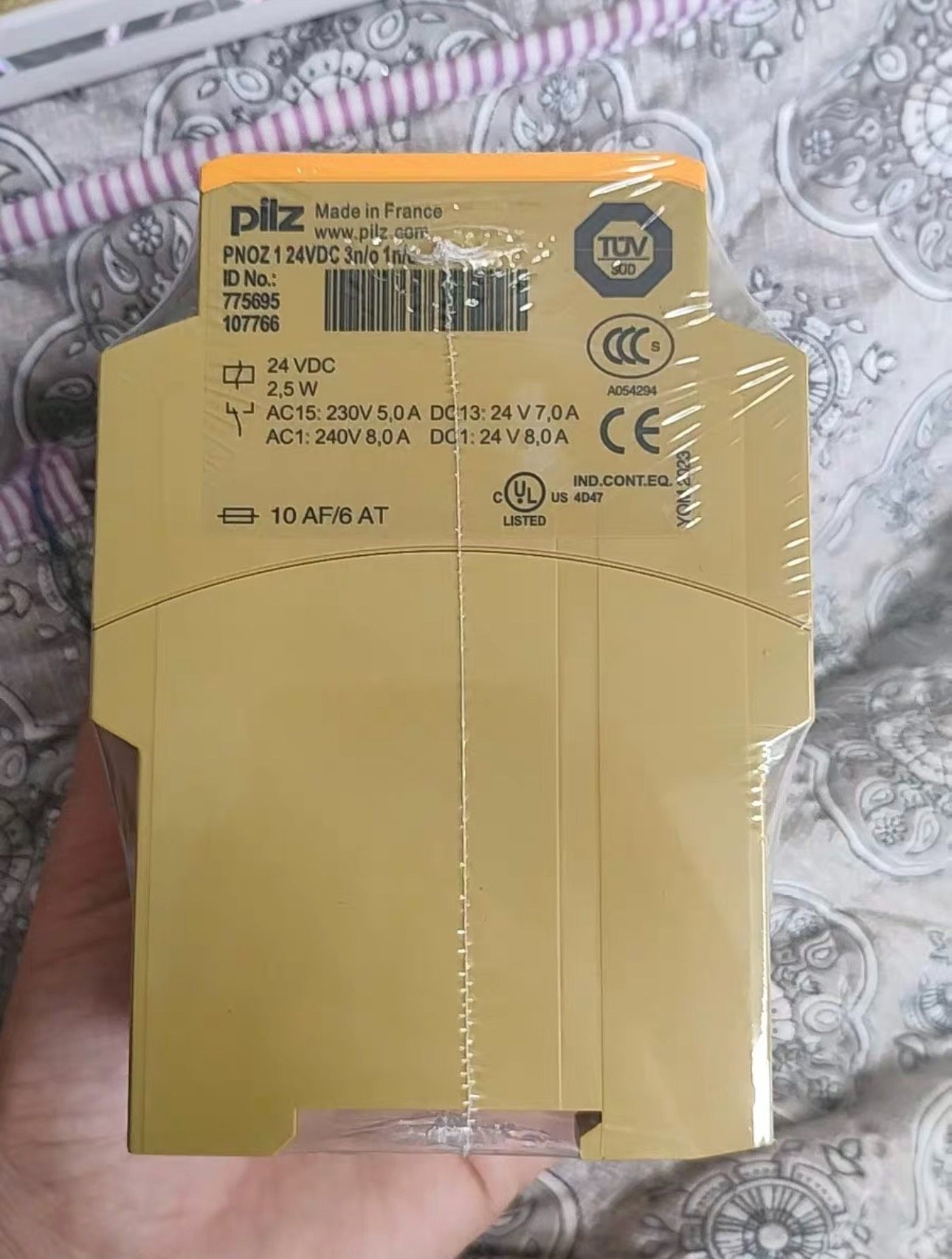 PILZ皮尔磁  现货 订货号775695 全新未开封