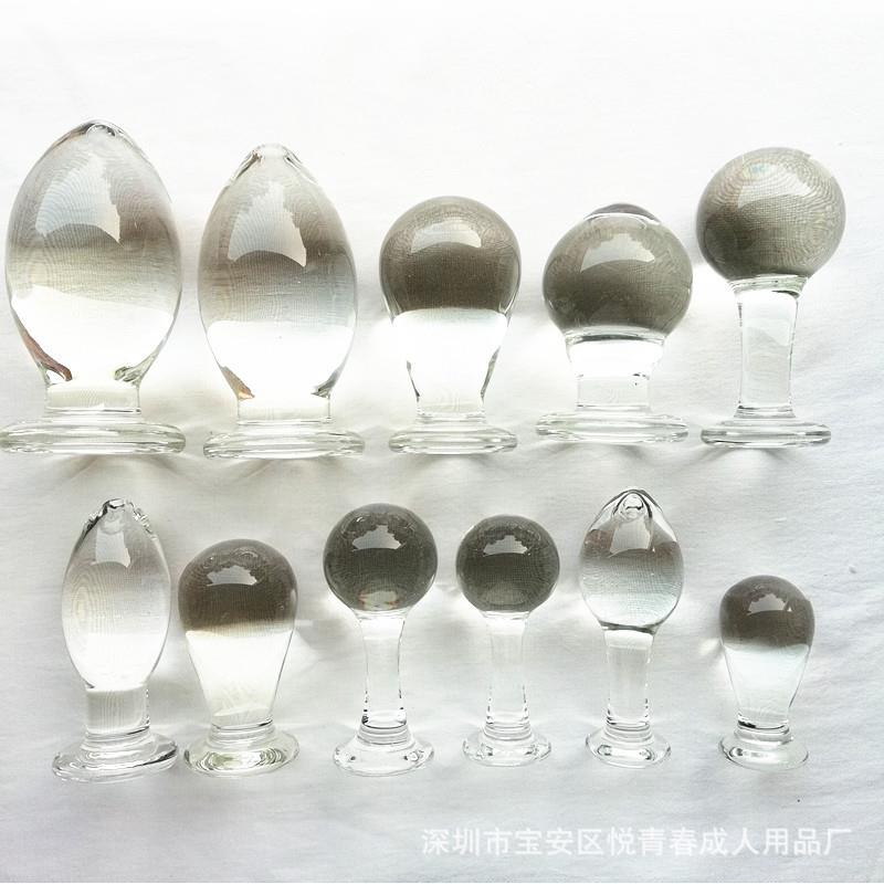 A glass-made anus used as a masturbation toy