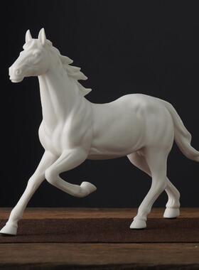 陶瓷十二生肖白瓷马饰品立功办公室家居企业工艺品礼品饰品
