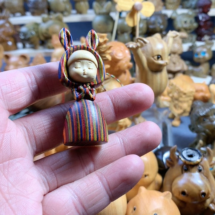 彩虹木梦境女孩挂件