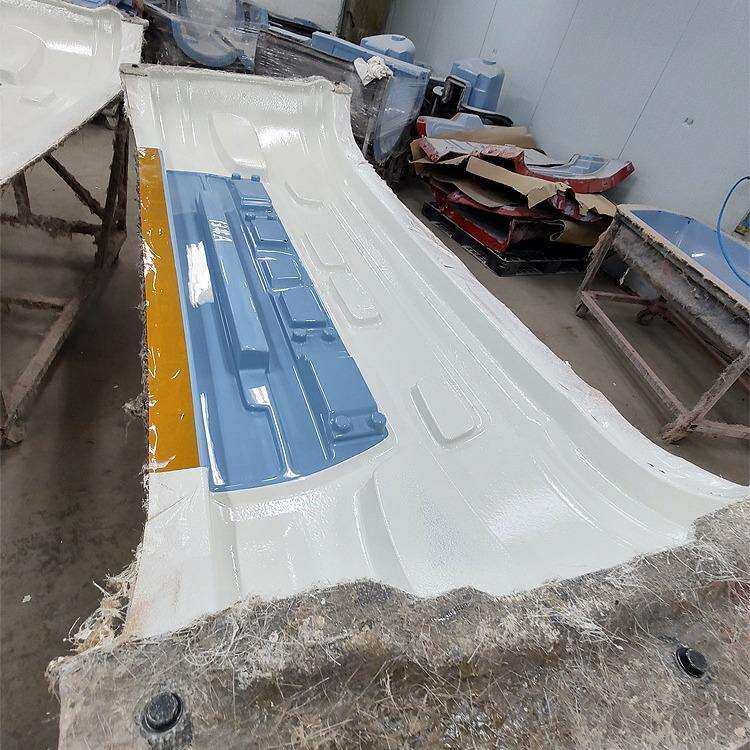 厂销玻璃钢汽车保险杠东风卡车导流罩玻璃钢汽车工具箱覆盖件外壳
