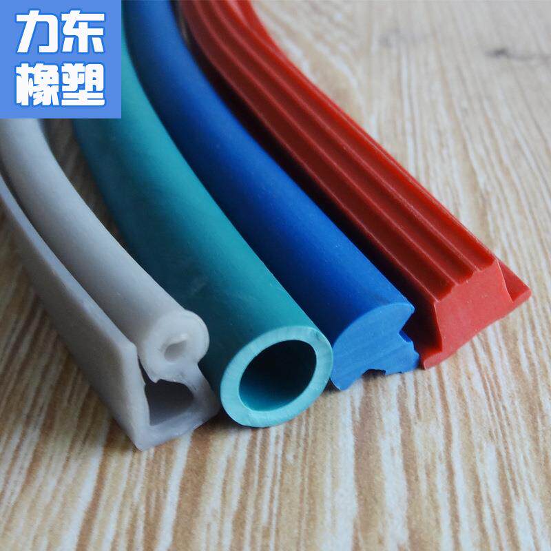 供应彩色pvc橡塑密封条改性pvc软条挤出胶条黑色pvc实心胶条