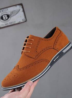 Big yards low help shoes British men