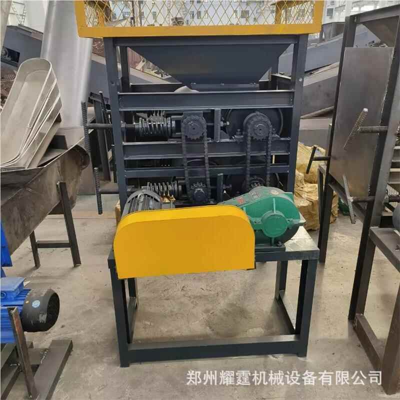 应易拉罐压扁机瓶 饮料瓶供壶压片机油 废旧金属饮NVM料压平压扁