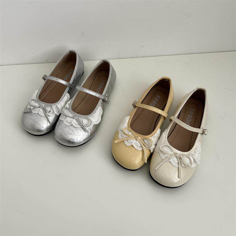 时尚蕾丝银色法式配裙子浅口平底单鞋女款2026新款春季玛丽珍鞋子