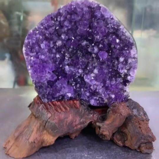 乌拉圭原矿紫水晶摆件紫水晶洞原石 消磁石办公室摆件