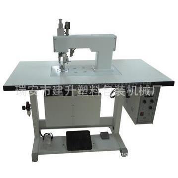 CC－60S品圣纹饰诞压机