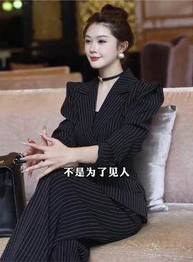 香港爆款职业西服套装女2026春款高级感条纹显瘦西装阔腿裤两件套