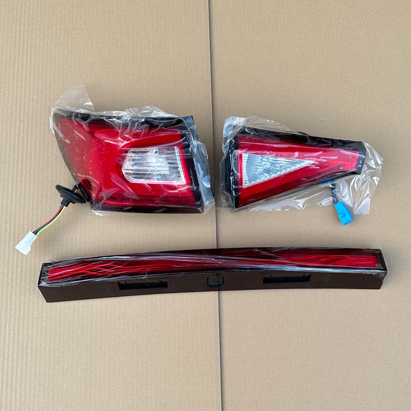雷丁小骑士电动汽车轿车后尾灯后杠灯后灯带刹车灯倒车灯后大灯