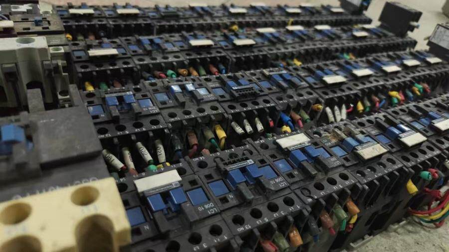 4月28日北京【京械6368】单位淘汰报废处置接触器一批43只（具体以实物为准，非专业人士谨慎竞拍）网络拍卖公告