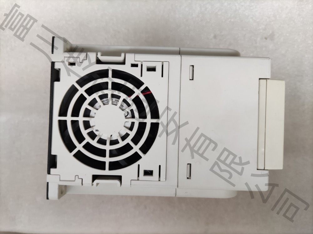 变频器E310-2S0022，数量1，需要找我询价