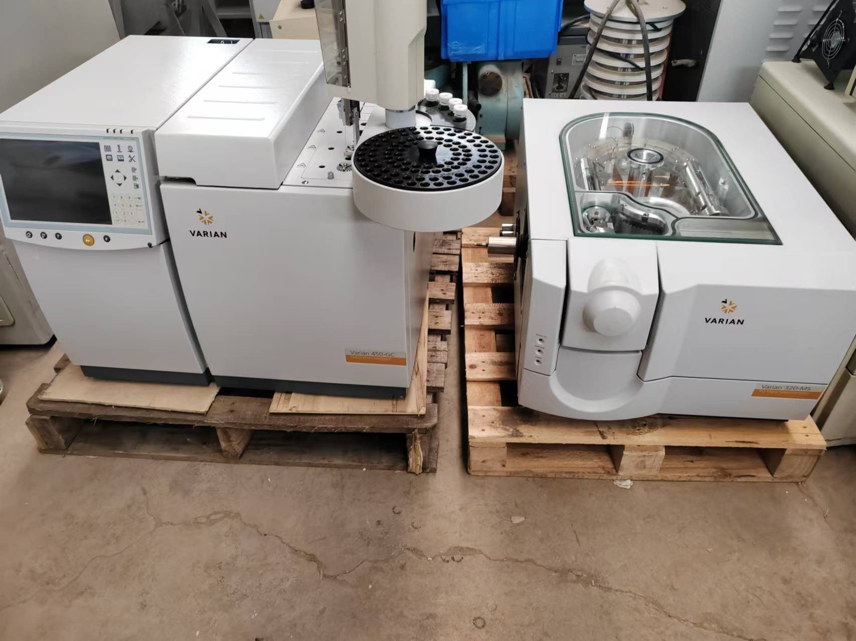 瓦里安气质联用仪，varian450+320ms，成色漂亮。