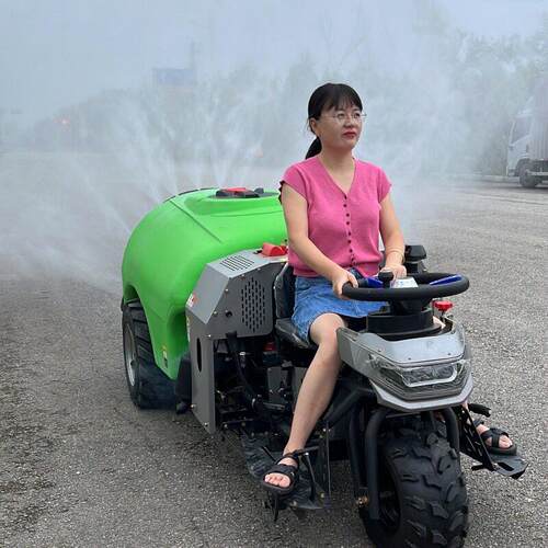 三轮式风送打机果树植保果园喷雾机乘坐式道路除尘防疫喷洒机