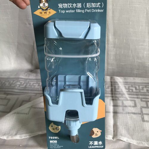 狗狗水壶挂式猫咪不湿嘴滚珠悬挂式神器大狗大型饮水机宠物喝水器