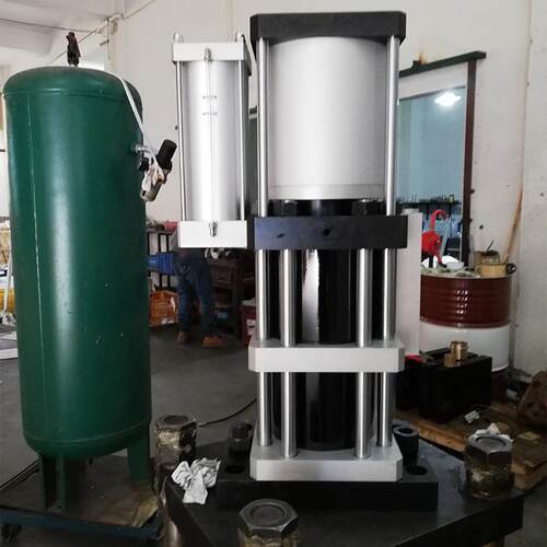 UPS基本型增缸高力平稳速度出快压性能缸动力QNH强安心稳定块增压
