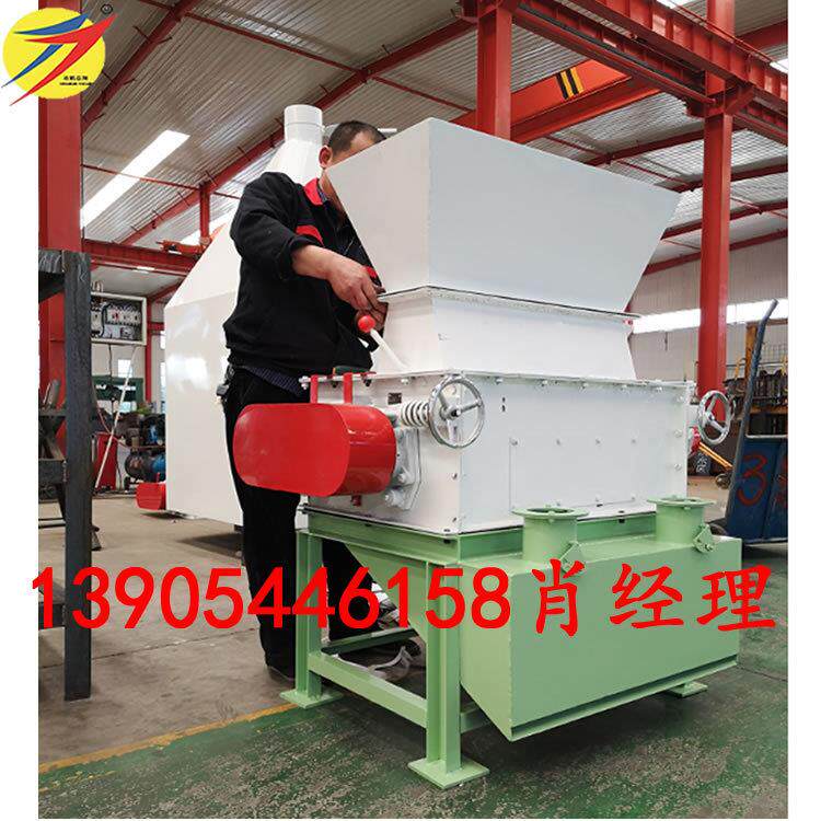 蛋鸡饲料玉米破碎机厂家价格1-10吨玉米碎粒机对辊式双齿辊破碎机