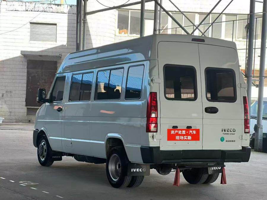 4月13日常州市25年6月上牌依维柯得意蓝牌柴油长轴后双胎实表零出险无报废年限非营运手续齐全可过户网络拍卖公告